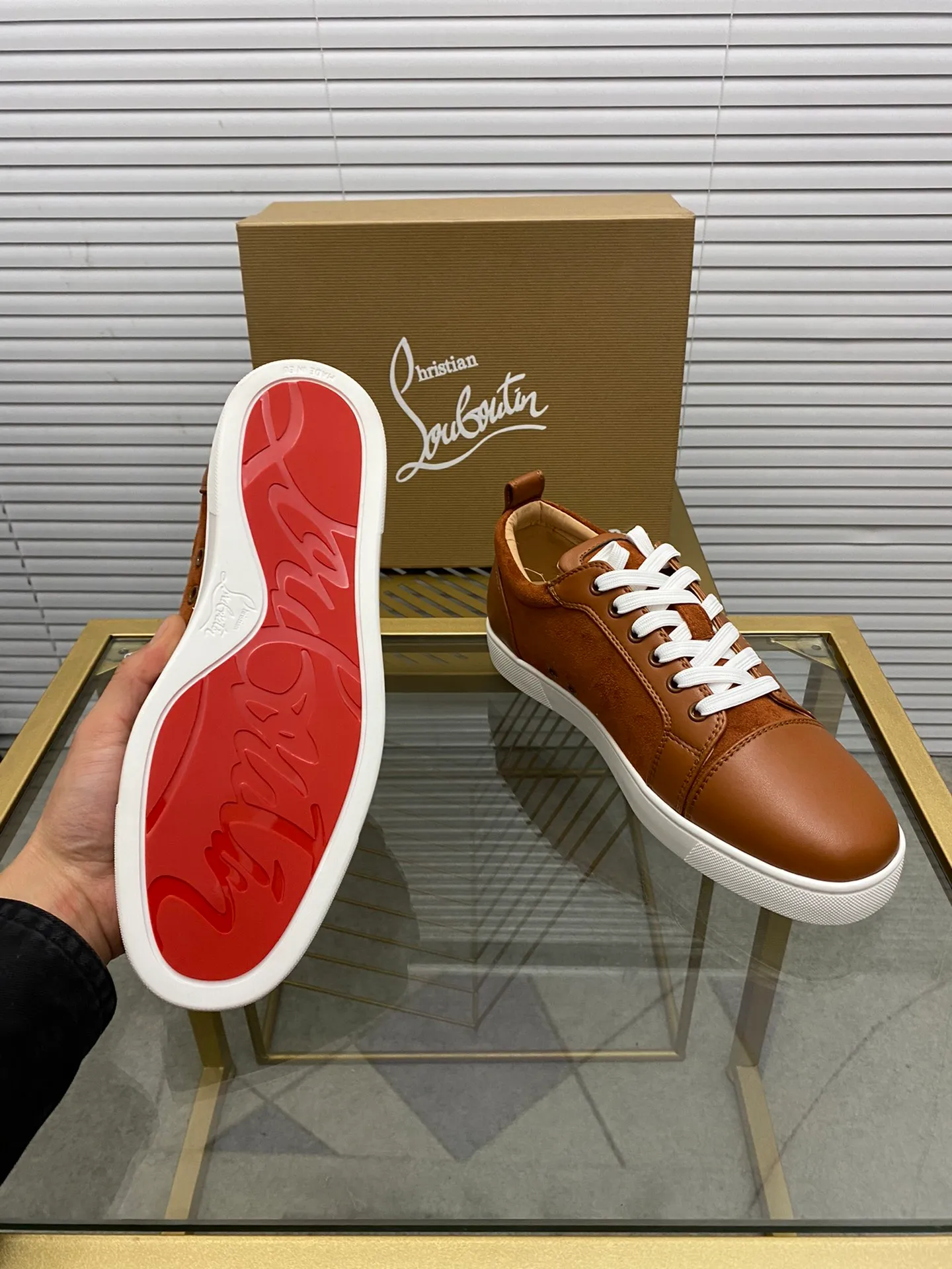 (Customized model) Ex-factory price is 480. christian louboutin (CL red sole shoes) counter series, casual sneakers for couples 📢 📢 📢 Exclusive hot style release 🎈🎈💪 Movable latex feet 👻 Finished outsole line [Proud] 😝Female 35-40# Male 38#-46, global supply😝 [Top version]: Original imported genuine leather upper, top original leather lining, original molded TPU outsole, original 1:1 detail processing, original shoe last,
